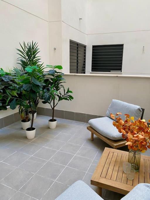 Nuevo Moderno Apartamento De Lujo Σεβίλλη Εξωτερικό φωτογραφία